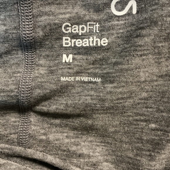 GAP Gray Long Sleeve Thumb hole Tee - Picture 3 of 4